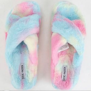 STEVE MADDEN Fuzed Womens Blue Slippers